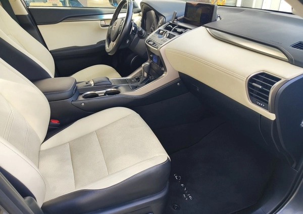 Lexus NX cena 129900 przebieg: 71396, rok produkcji 2017 z Czerwieńsk małe 436